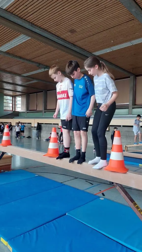 Schüler*innen der 6. Klassen bei der Patenolympiade 2025