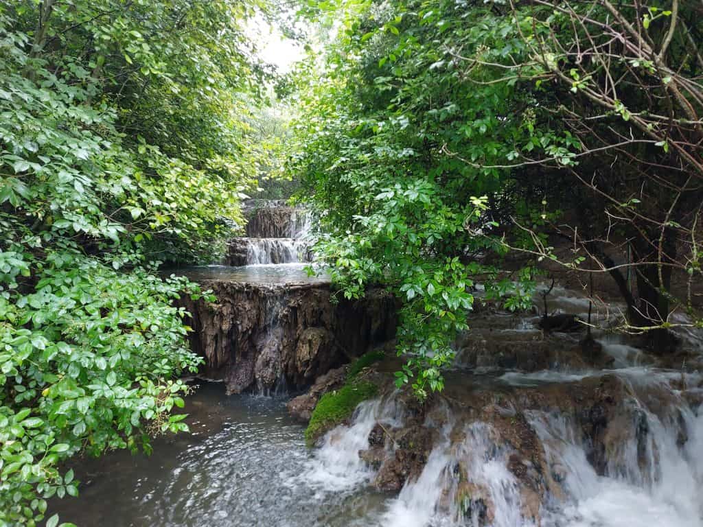 Der Geo-Leistungskurs der K1 auf Exkursion in Laichingen und Lenningen