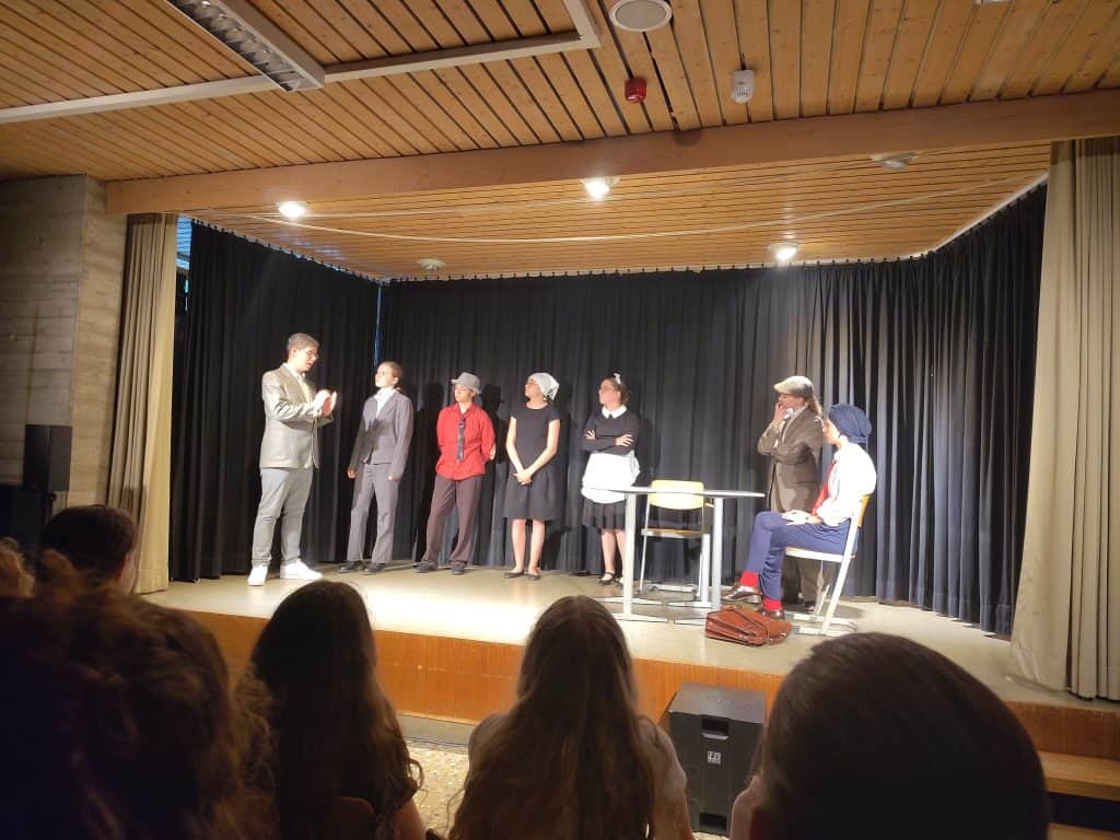 Die Theater-AG präsentiert das Stück „Nuit Fatale“