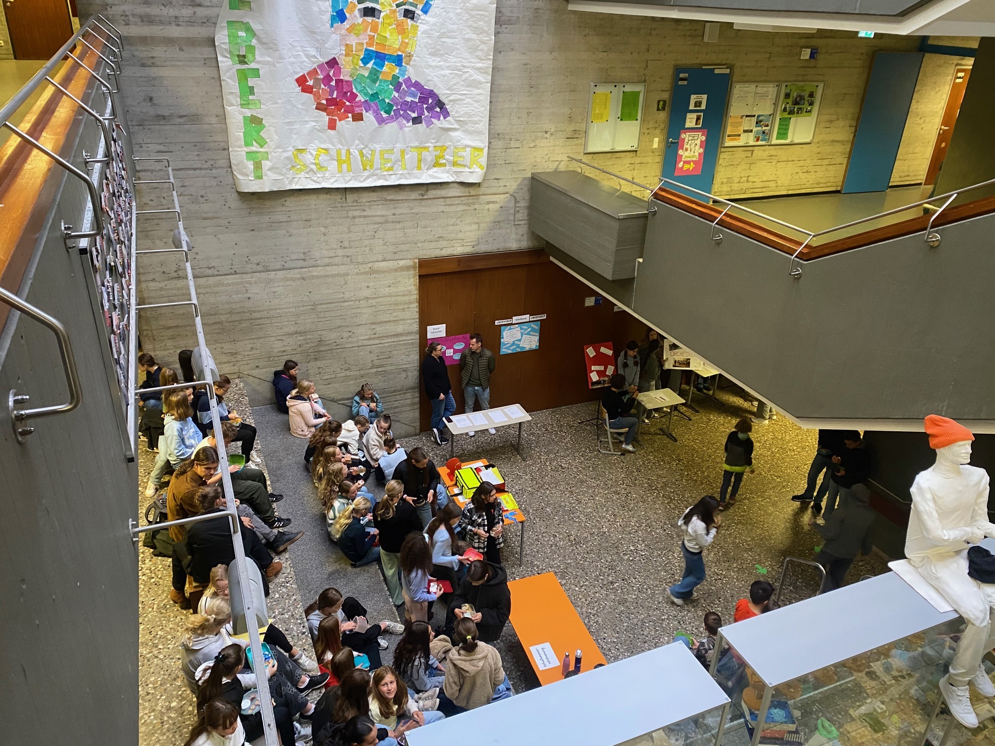 Stände des AG-Basars im Altbau