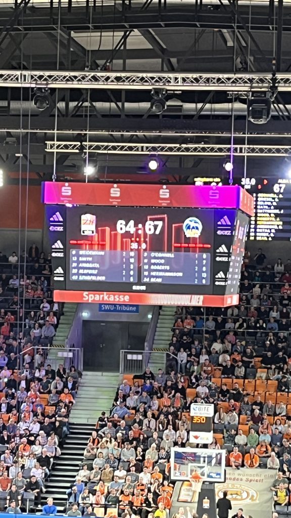 Erste SMV-Sportfahrt in die Basketballarena Neu-Ulm