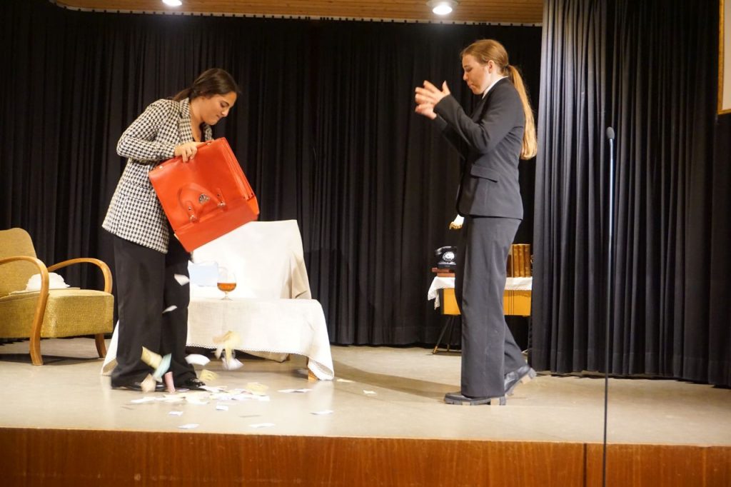 Impressionen des Theaterstücks "Der Zinker" der Theater AG
