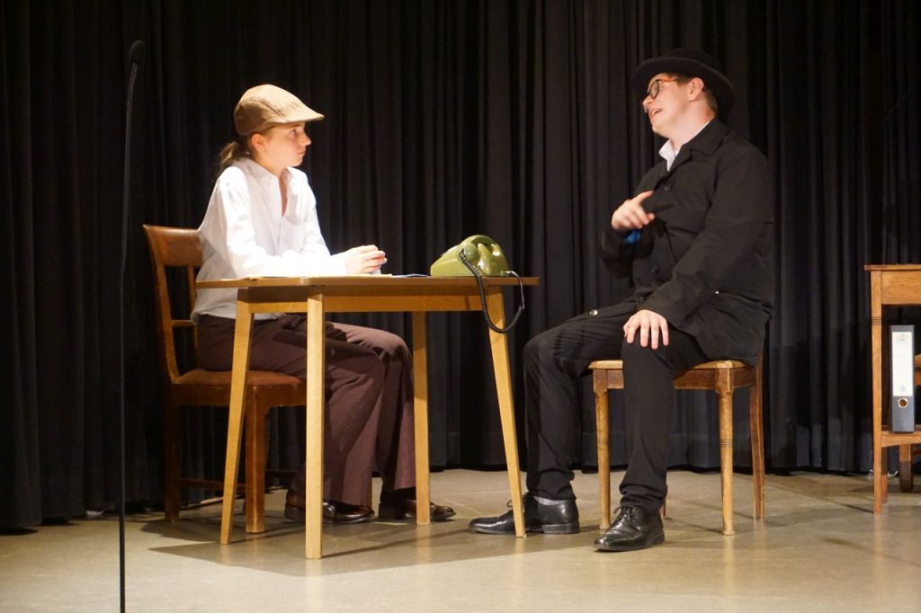 Impressionen des Theaterstücks "Der Zinker" der Theater AG