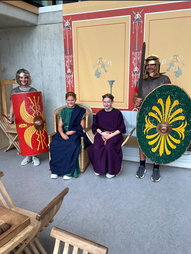 Ausflug der Latein-7er ins Limesmuseum Aalen