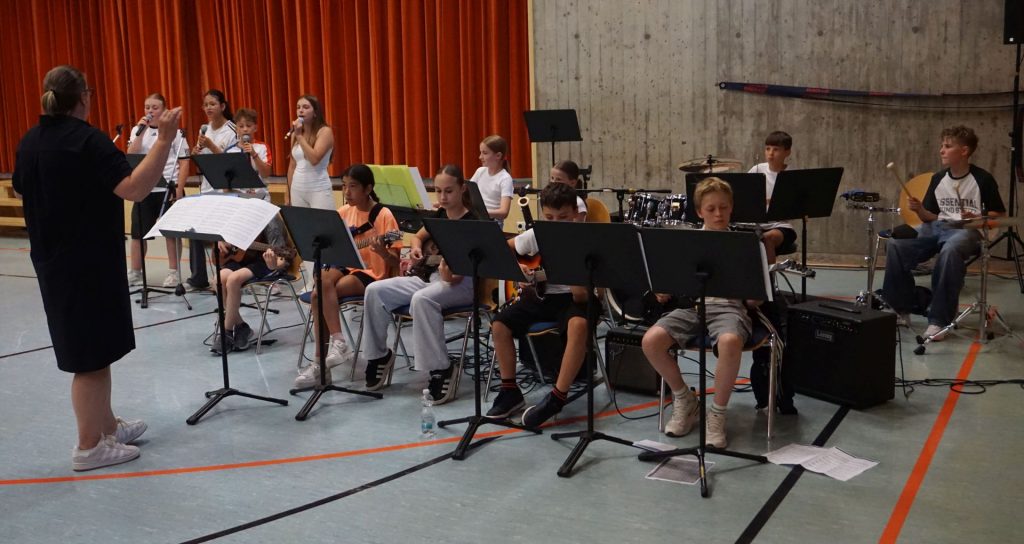 Impressionen der Schuljahresendfeier für die Klassen 5 und 6 2026