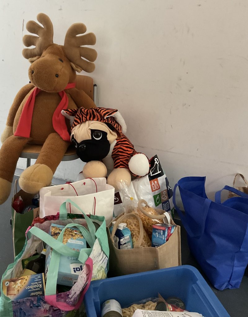 Spendenaktion der Religruppe 9 für den Tafelladen Laichingen