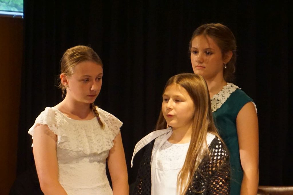 Impressionen des Musicals "Das Gespenst von Canterville" des Unterstufenchors